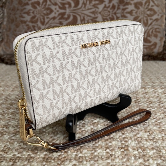 Michael Kors Jet Set Travel LG Flat MF Phone Case - Picture 2 of 16